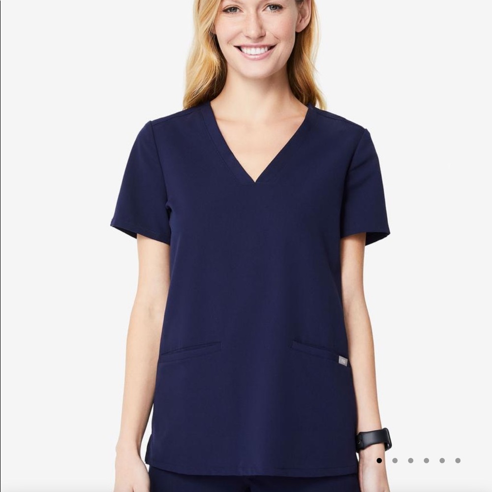 Figs casma navy scrub top